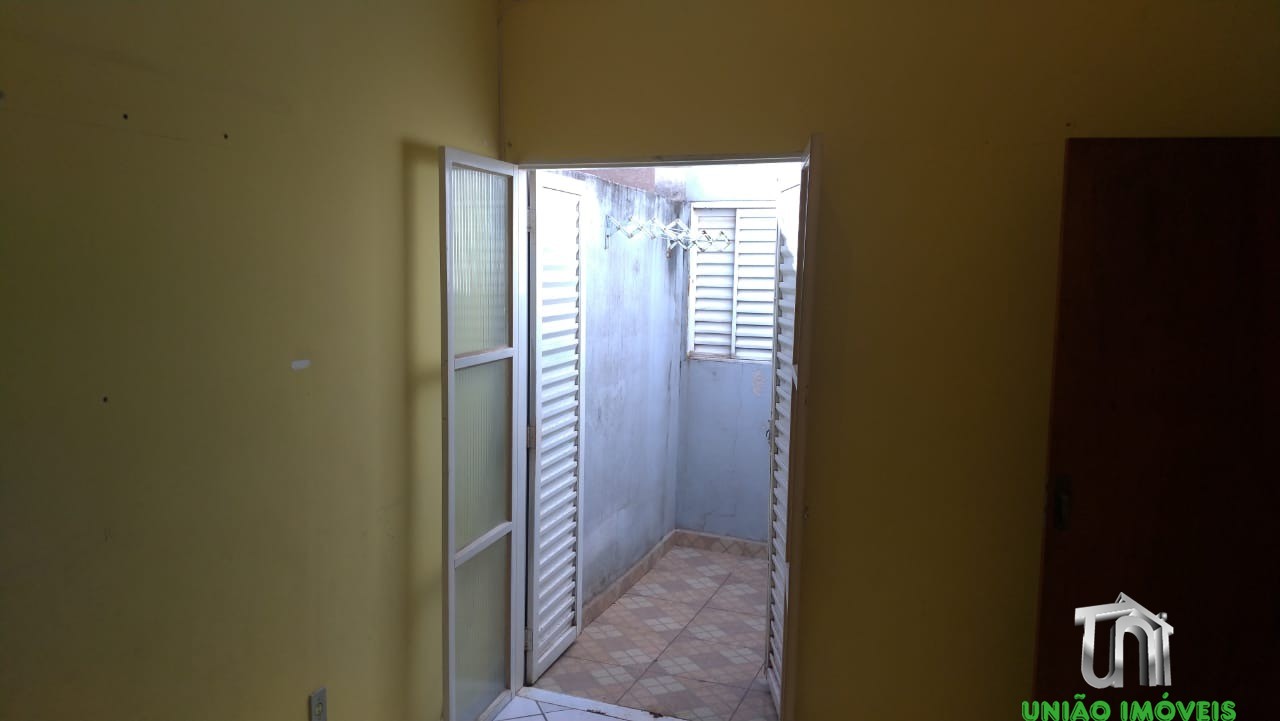 Casa à venda com 2 quartos - Foto 5