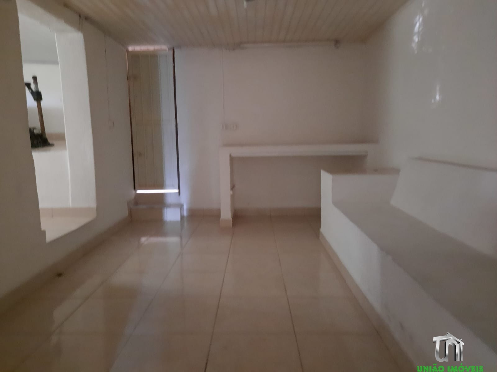 Casa à venda com 3 quartos, 221m² - Foto 11