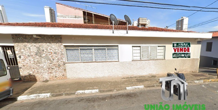 Casa à venda com 3 quartos - Foto 1