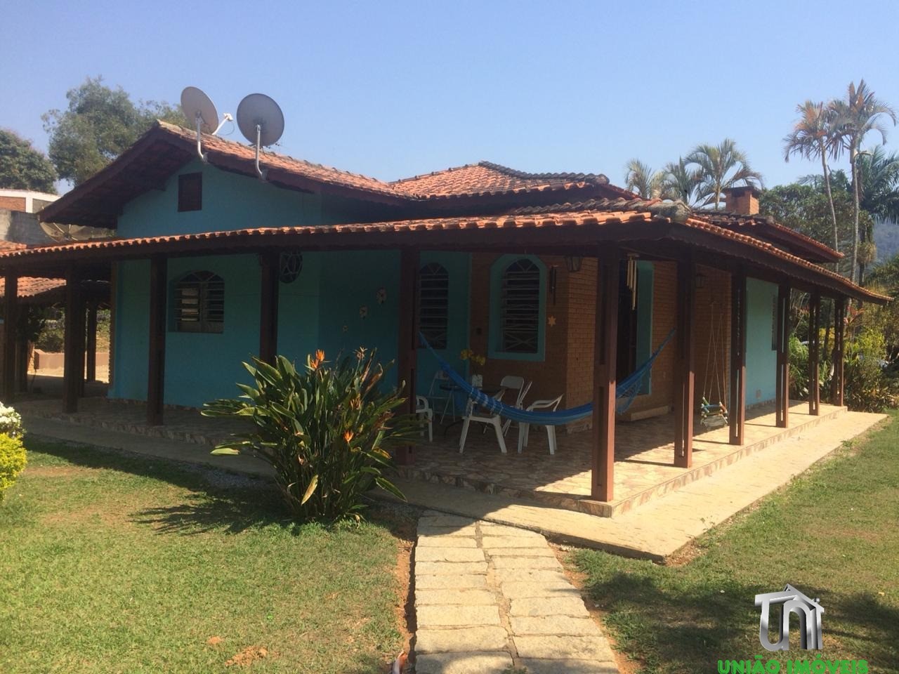 Fazenda à venda com 3 quartos, 10000m² - Foto 1