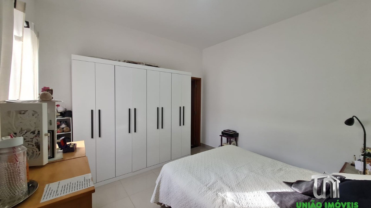 Casa à venda com 3 quartos, 147m² - Foto 9