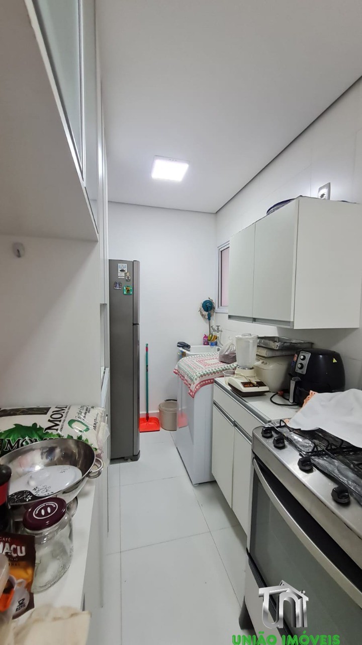 Apartamento à venda com 2 quartos, 52m² - Foto 4