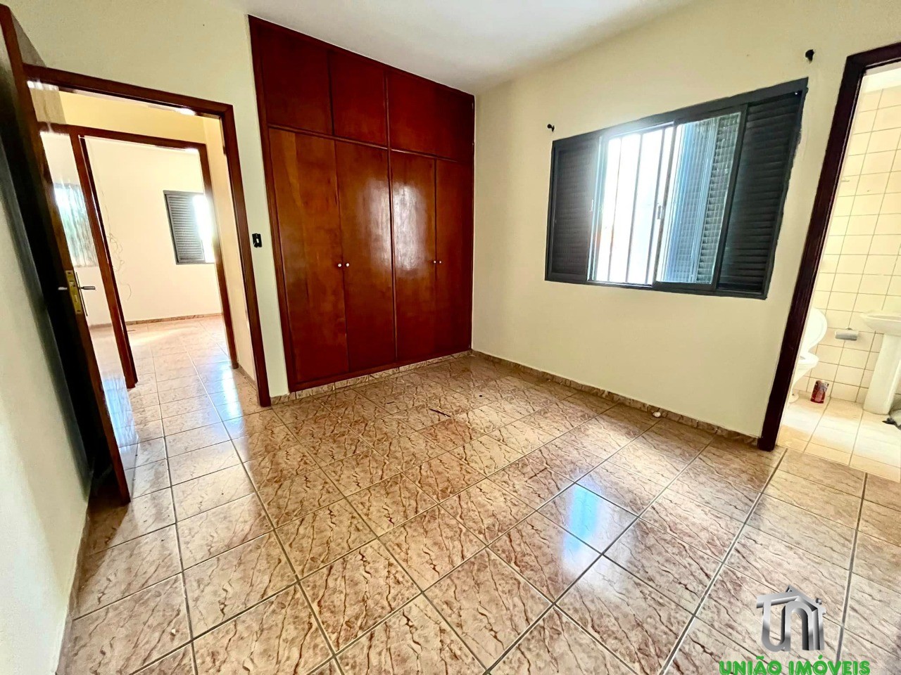 Casa à venda com 4 quartos - Foto 4