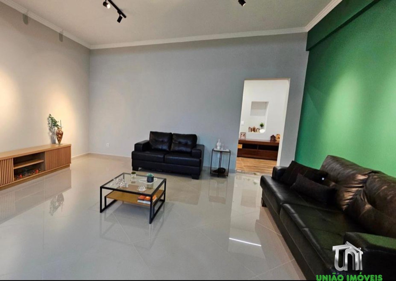 Casa à venda com 3 quartos, 190m² - Foto 9