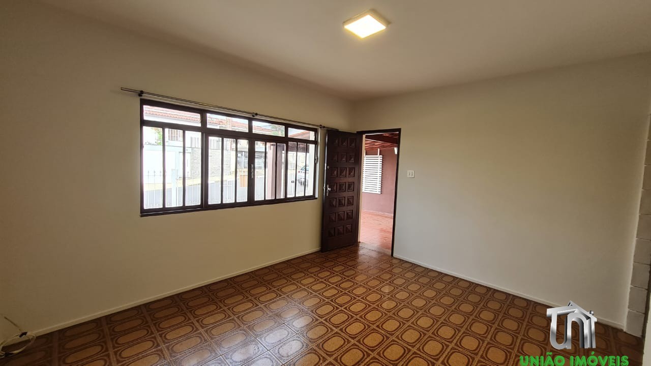 Casa para alugar com 3 quartos - Foto 1