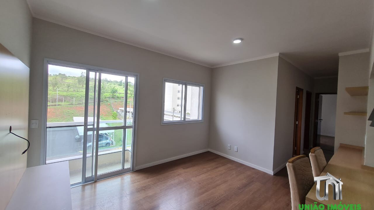 Apartamento para alugar com 3 quartos, 72m² - Foto 2