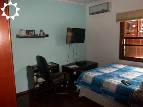 Casa à venda com 3 quartos, 230m² - Foto 15