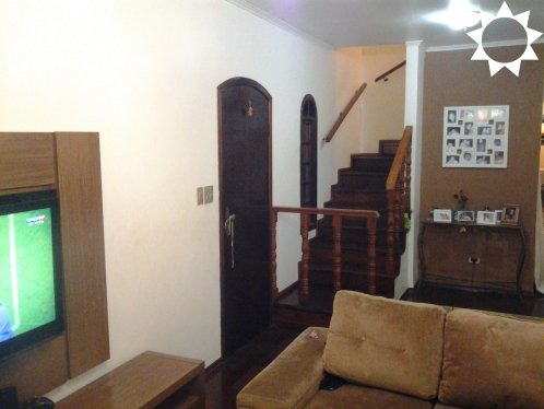 Casa à venda com 3 quartos, 140m² - Foto 1