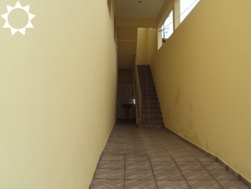 Casa à venda com 2 quartos, 300m² - Foto 2