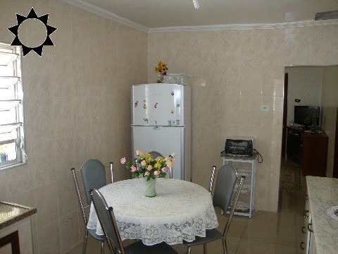 Casa à venda com 2 quartos, 150m² - Foto 7