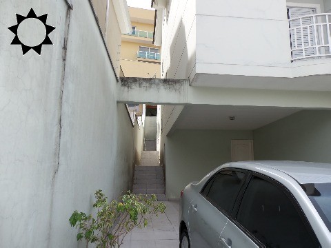 Casa à venda com 4 quartos, 200m² - Foto 2