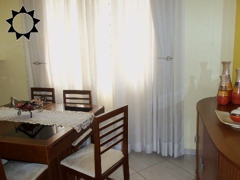 Casa à venda com 4 quartos, 200m² - Foto 9