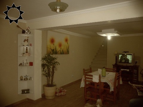 Casa à venda com 4 quartos, 200m² - Foto 21