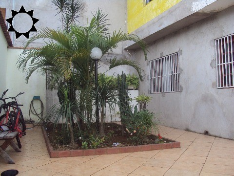 Casa à venda com 3 quartos, 190m² - Foto 2