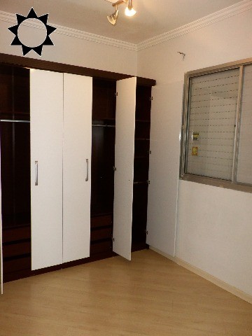 Apartamento para alugar com 3 quartos, 76m² - Foto 6