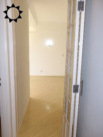 Apartamento para alugar com 3 quartos, 76m² - Foto 7