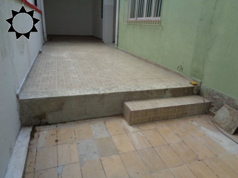 Casa à venda com 3 quartos, 124m² - Foto 2