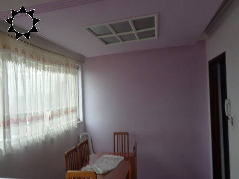 Casa à venda com 3 quartos, 300m² - Foto 1