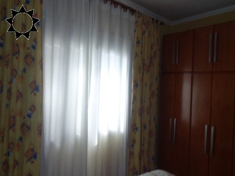 Casa à venda com 4 quartos, 200m² - Foto 14