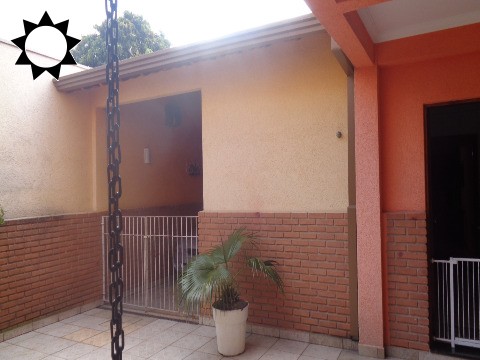 Casa à venda com 4 quartos, 200m² - Foto 30