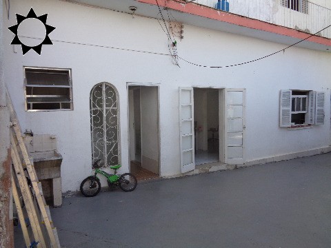 Casa para alugar com 2 quartos, 400m² - Foto 7