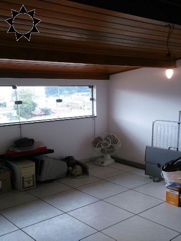 Casa à venda com 3 quartos, 340m² - Foto 41