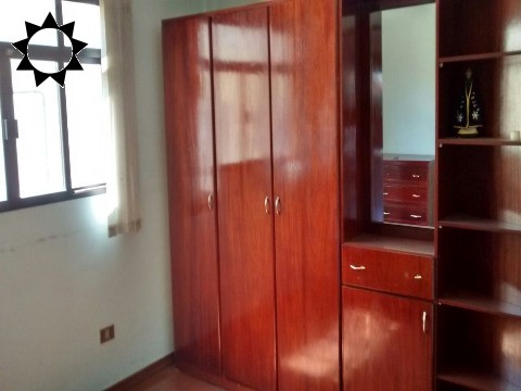 Casa à venda com 3 quartos, 230m² - Foto 4