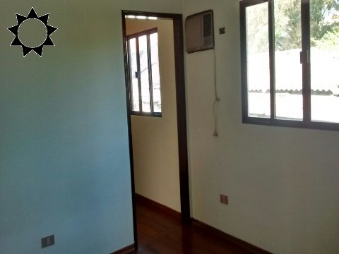 Casa à venda com 3 quartos, 230m² - Foto 8