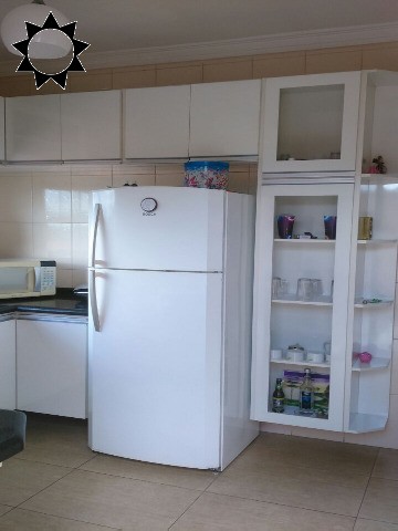 Casa à venda com 3 quartos, 200m² - Foto 15