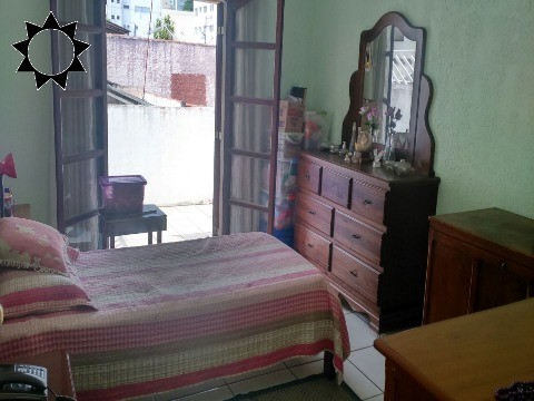 Casa à venda com 2 quartos, 200m² - Foto 13