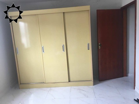 Casa à venda com 2 quartos, 104m² - Foto 3