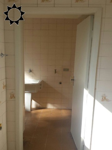 Apartamento à venda com 2 quartos, 62m² - Foto 3