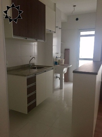 Apartamento à venda com 2 quartos, 65m² - Foto 2