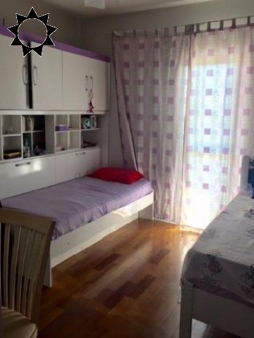 Casa à venda com 3 quartos, 230m² - Foto 2