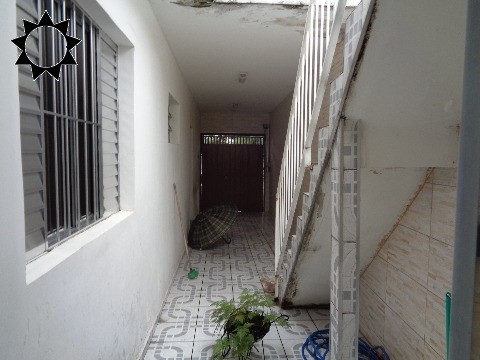 Casa à venda com 2 quartos, 250m² - Foto 8