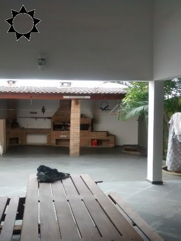 Casa à venda com 3 quartos, 241m² - Foto 10