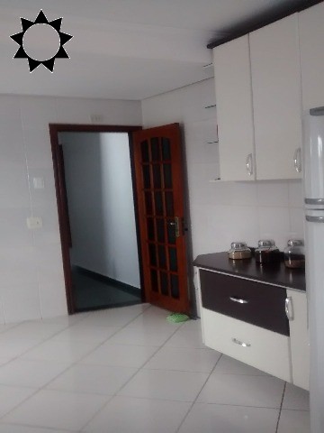 Casa à venda com 3 quartos, 241m² - Foto 19