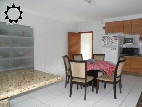 Casa à venda com 4 quartos, 300m² - Foto 5