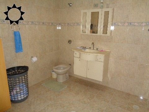 Casa à venda com 4 quartos, 250m² - Foto 17