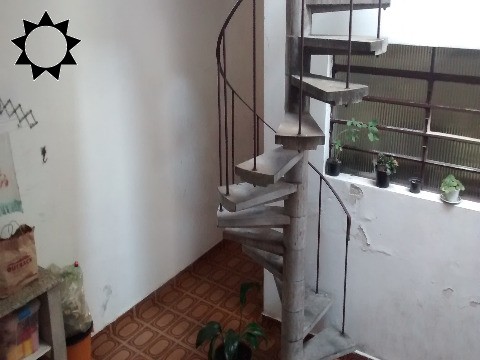 Casa à venda com 4 quartos, 180m² - Foto 17