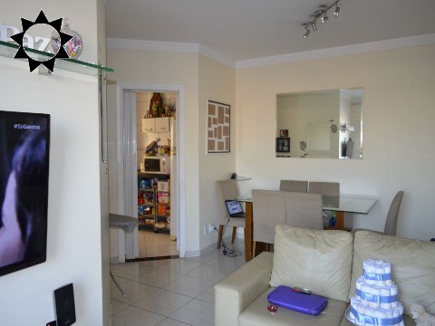 Apartamento à venda com 2 quartos, 60m² - Foto 1