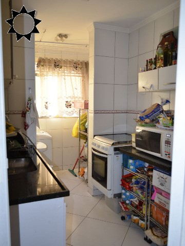 Apartamento à venda com 2 quartos, 60m² - Foto 2