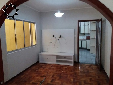 Casa à venda com 3 quartos, 140m² - Foto 1