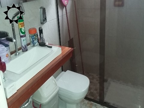 Casa à venda com 4 quartos, 210m² - Foto 10