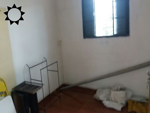 Casa à venda com 1 quarto, 220m² - Foto 17