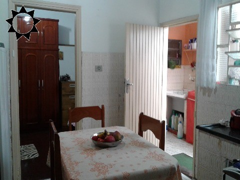 Casa à venda com 2 quartos, 200m² - Foto 17