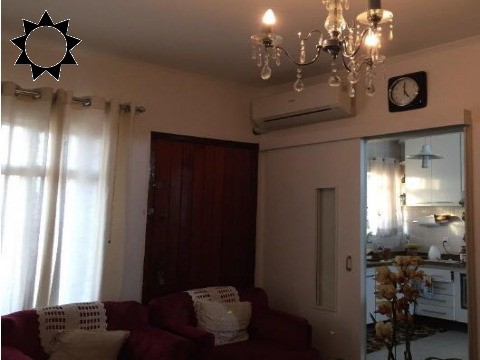 Casa à venda com 2 quartos, 130m² - Foto 2