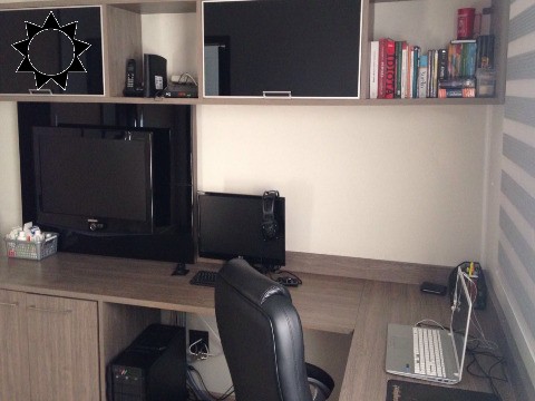 Apartamento à venda com 3 quartos, 188m² - Foto 2