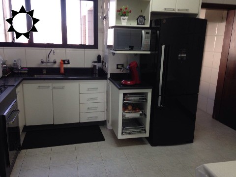 Apartamento à venda com 3 quartos, 188m² - Foto 23