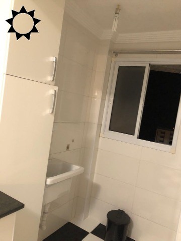 Apartamento à venda com 2 quartos, 60m² - Foto 7